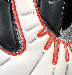 Две пары Reusch Raptor Pro SG
