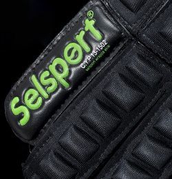 Вратарские перчатки Selsport Wrappa Elite Light Neomax