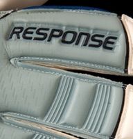 Вратарские перчатки Adidas Response Fingertip  - вид 1 миниатюра