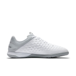 Обувь для зала NIKE REACT LEGEND 8 PRO IC (FA19) AT6134-100 - вид 3 миниатюра