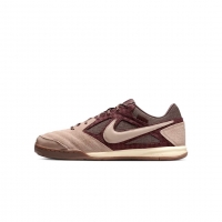 Обувь для зала NIKE GATO