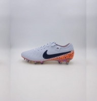 Бутсы NIKE LEGEND 10 ELITE SG-PRO (FA24) HF4824-900 - вид 1 миниатюра