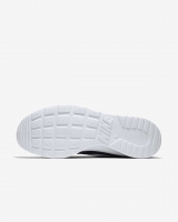 Кроссовки NIKE TANJUN (SP17) 812654-011 - вид 1 миниатюра